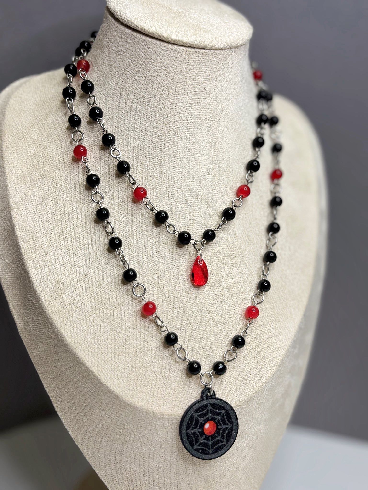 🕸 Crimson Web Necklace - Handmade Dark x Cute Jewelry