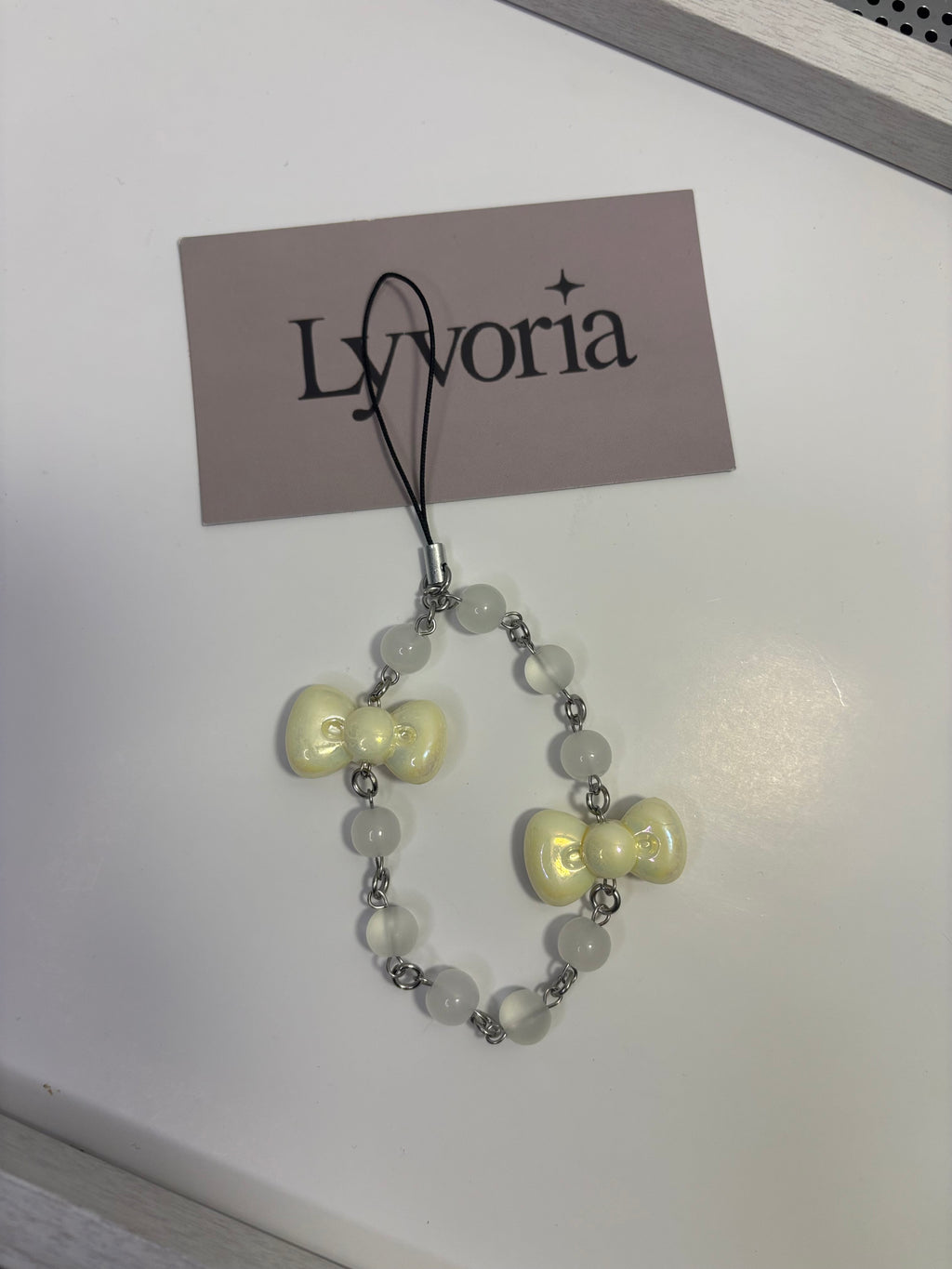 💛 Starlit Cream Bow Keychain - Dark x Cute Handmade Accessory