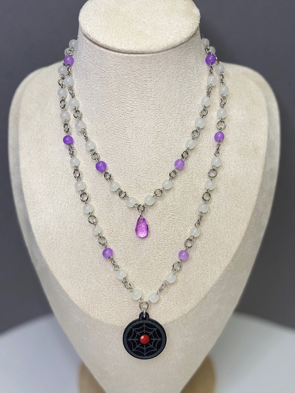 🕸 Crimson Web Necklace - Dark x Cute Handmade Jewelry